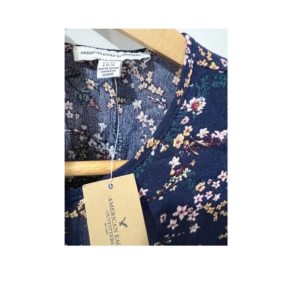 American Eagle Cold Shoulder dress - Picture 7 of 7